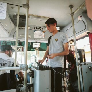 Camioneros hacen negocio millonario con el subsidio estatal para el prepago