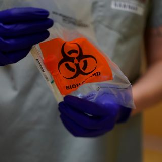 Carlos Lomelí ofrece donar cinco mil pruebas rápidas para detectar COVID-19