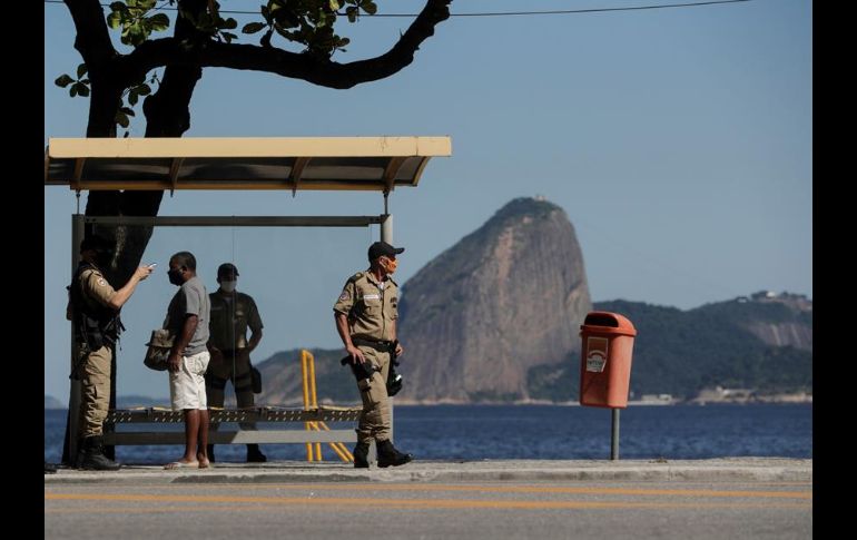 En total, son veinte las ciudades brasileñas en adoptar el bloqueo total para evitar la propagación del COVID-19. EFE/A. Lacerda