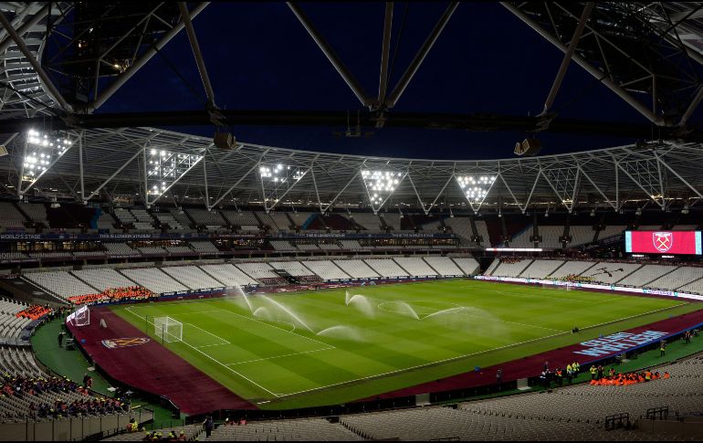 La Premier League volvería a jugarse a puerta cerrada y siguiendo un estricto protocolo de seguridad para minimizar los riesgos de contagio. ARCHIVO