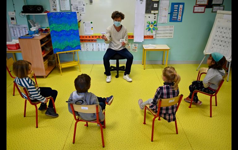 Un salón en la ciudad de Bruz. Las clases estarán limitadas a un máximo de 10 estudiantes en preescolar y de 15 en cursos superiores. AFP/D. Meyer
