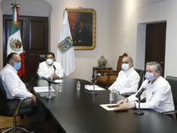 Miguel Barbosa asegura que en Puebla se emitirá un decreto para determinar cuándo las escuelas regresarán a la normalidad. TWITTER/@MBarbosaMX