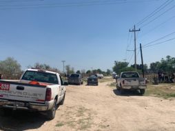 Personal de Servicios Médicos Municipales llega al sitio para confirmar que el motociclista ya había fallecido. ESPECIAL