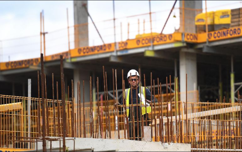 En febrero, el PIB de construcción cayó 0.9% y expertos coinciden en que seguirá con la tendencia negativa de 2019. EFE/A. Rain