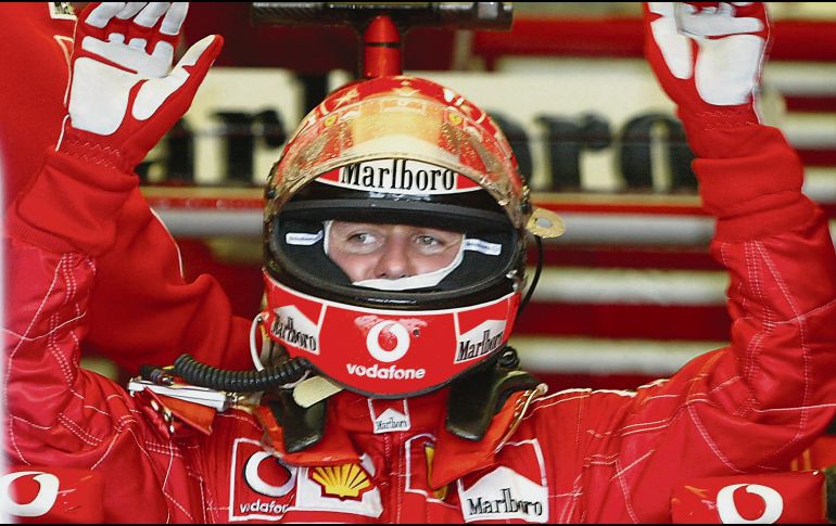 Michael Schumacher. El alemán es el más ganador de todos los tiempos, pues en de dos etapas en la F1 se consagró como campeón del mundo en un total de siete ocasiones, las dos primeras con la escudería Benetton, pero las últimas cinco (2000, 2001, 2002, 2003 y 2004) llevaron a Ferrari a lo más alto.