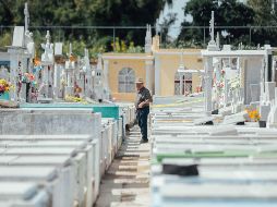 El Mandatario indicó durante su conferencia matutina ''desde hace dos meses se formó una comisión y tenemos un reporte de ello qué pasa en cementerios y crematorios''. EL INFORMADOR / ARCHIVO