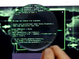 Más de la mitad de los encuestados asegura que dejaría de utilizar un servicio de redes sociales o correo si supiera que éste tiene acceso a sus conversaciones y contenidos personales.  AFP / ARCHIVO