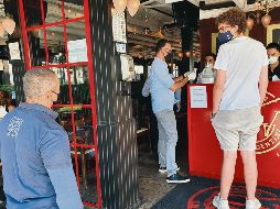 En regla. Los inspectores informan sobre la forma en cómo cumplir con las medidas de protección y operación. EL INFORMADOR •  G. Gallo