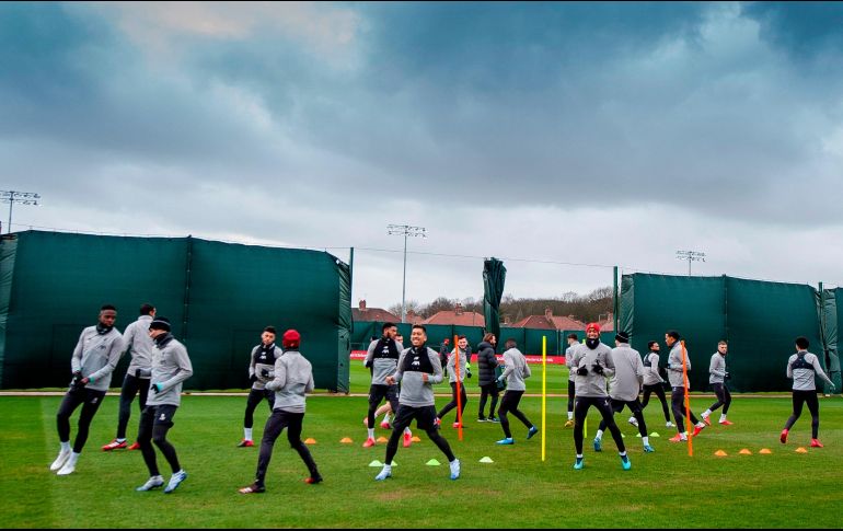 LIVERPOOL. La liga explica que el trabajo continuará en conjunto, a medida que se desarrollen protocolos para el regreso de los entrenamientos con contacto físico. EFE / ARCHIVO