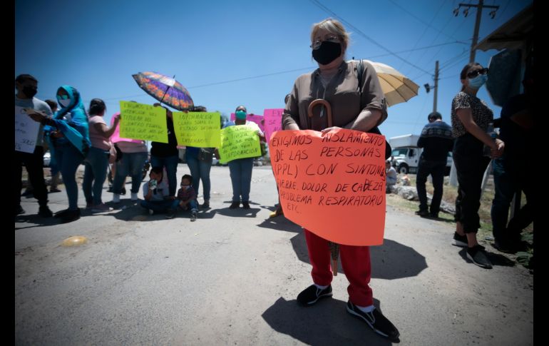 Los manifestantes señalan que a finales de marzo entregaron solicitudes a la autoridad para poder entregar material de limpieza a su reo, pero la solicitud les fue rechazada. EL INFORMADOR/F. Atilano