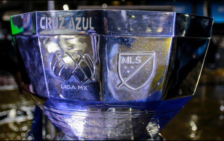 Ante la crisis que se vive en tiempos recientes por la pandemia de COVID-19, la Liga MX y la Major League Soccer (MLS) anunciaron este martes la cancelación del Juego de Estrellas, cuya primera edición estaba prevista para celebrarse el 29 de julio, en Los Ángeles, y ahora deberá jugarse en 2021. Imago7 / ARCHIVO