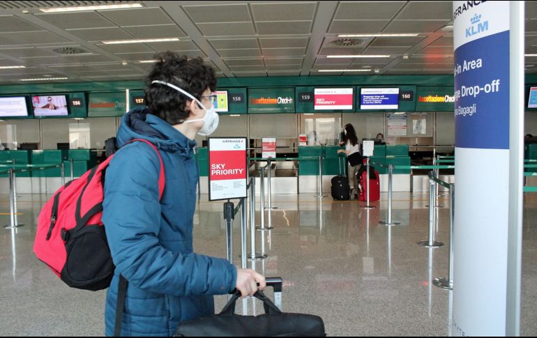 El país europeo está aligerando las restricciones ante la caída de la curva epidemiológica. EFE/Telenews