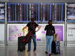 Hasta el miércoles se han realizado 42 vuelos humanitarios para repatriar a cinco mil 200 colombianos. EFE/D. Azubel