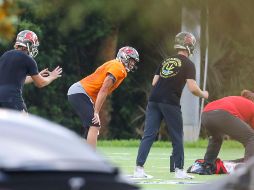 El 19 de mayo se convirtió en un día histórico, pues fue la primera vez que Tom Brady no entrenó con algún elemento relacionado con los Patriotas de Nueva Inglaterra y vistió los colores de los Bucaneros de Tampa Bay. AP