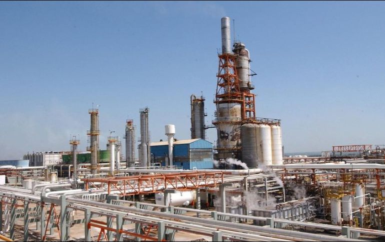 El petróleo mexicano reporta una cotización promedio de 31.99 dólares desde que inició el año. NTX/ARCHIVO