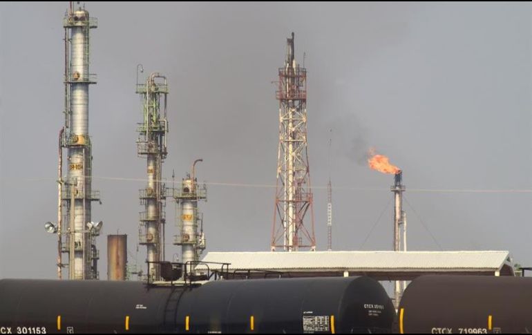 Vista general de la refinería de Pemex Miguel Hidalgo en Tula, Hidalgo. EFE/F. Villeda