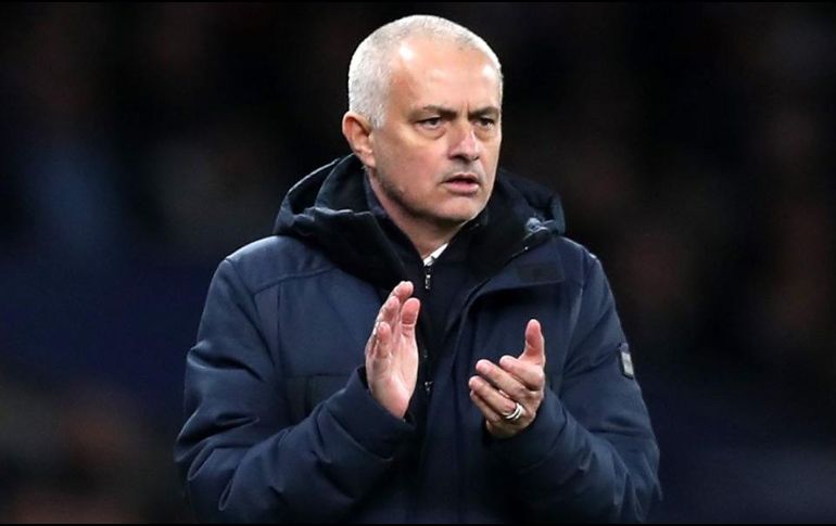 Mourinho hizo historia en la temporada 2009-2010 al ganarlo todo al frente del Inter. FACEBOOK/@TottenhamHotspur