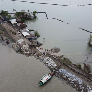 India y Bangladesh inician recuperación tras paso de ciclón "Amphan"