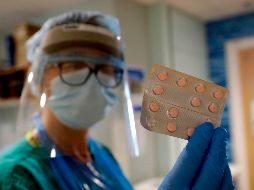 La Secretaría de Salud y el IMSS darán a conocer un plan permanente para reconocer la entrega de los médicos, enfermeras y todo el personal de salud que atienden a enfermos de COVID-19. AFP / K. Wigglesworth