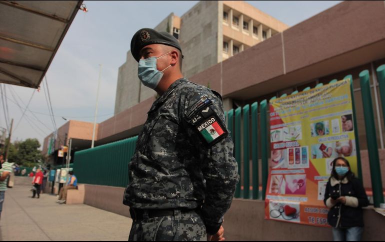 Dado que tiene constante contacto con la población, la GN es un grupo vulnerable a contraer la enfermedad. NTX / ARCHIVO