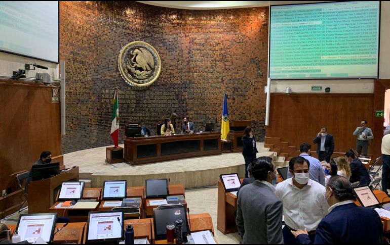 La iniciativa avanzó con 28 votos a favor y 10 en contra. TWITTER / @LegislativoJal