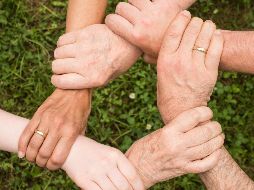 La contingencia lleva a quienes comparten el mismo techo a establecer nuevas formas de convivencia. ESPECIAL