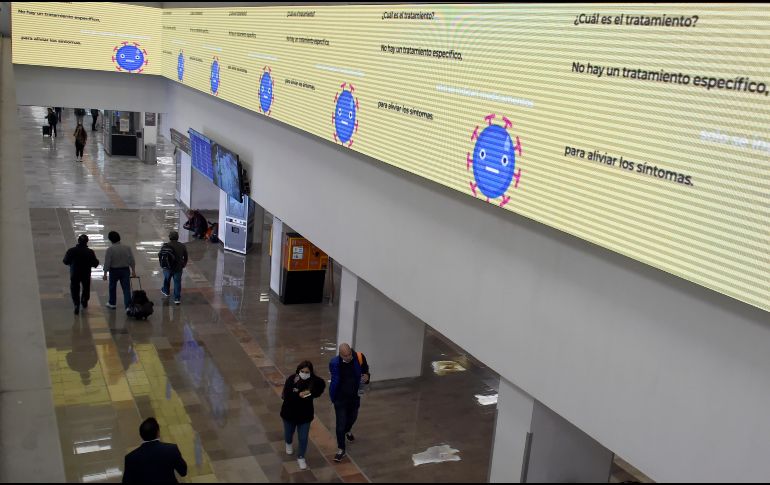 Apenas el viernes, 189 mexicanos llegaron de Estados Unidos al Aeropuerto Internacional de Ciudad de México. AFP/ARCHIVO