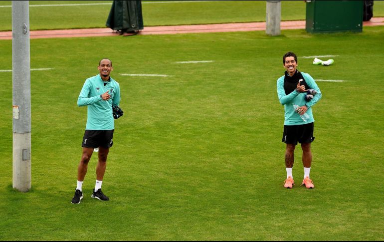 Esta semana volverán los entrenamientos de contacto en los conjuntos del futbol inglés. FACEBOOK/@LiverpoolFC