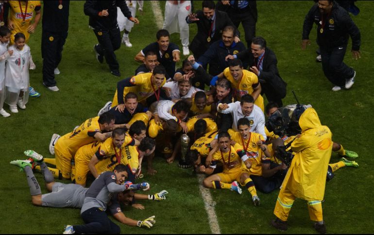 En los últimos minutos de aquel juego los de Coapa igualaron el global a dos goles, pero el título está manchado porque el primer tanto, de Aquivaldo Mosquera, ''no debió contar''.  IMAGO7