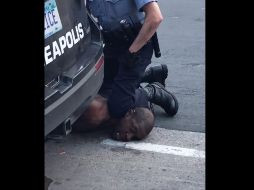 Toma de video del arresto de George Floyd el 25 de mayo en Minneapolis, estado de  Minnesota. AFP/Facebook/Darnella Frazier