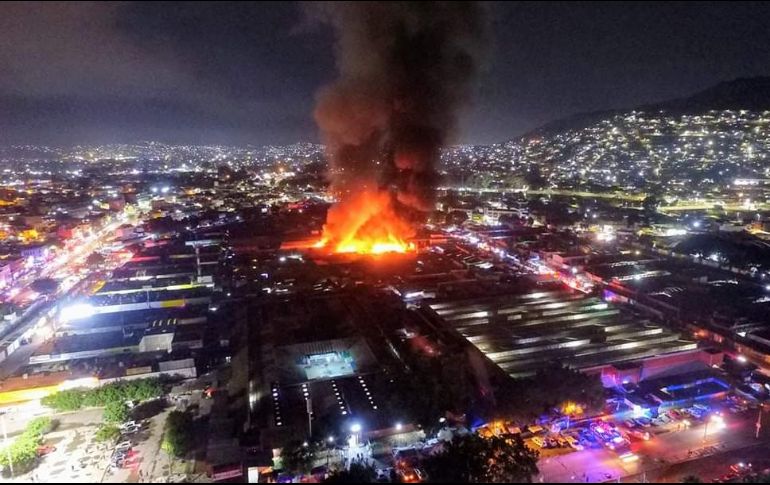 El incendio comenzó alrededor de las 21 horas del miércoles. ESPECIAL