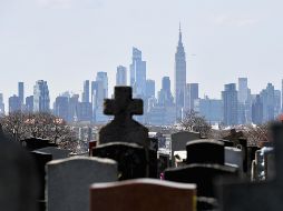 En poco más de un mes, el número de muertes en el mundo se ha multiplicado por dos y en las tres últimas semanas ha habido más de 100 mil por la enfermedad. AFP / ARCHIVO