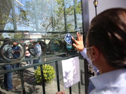 En un recorrido encabezado por el alcalde Pablo Lemus este jueves, ocho negocios de la Zona Centro obtienen su distintivo. ESPECIAL/Ayuntamiento de Zapopan