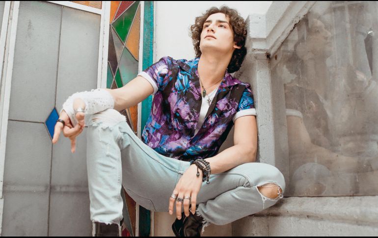 Novedad. Con el sencillo “Danzón”, Emilio Osorio reafirma su estilo en la industria musical. CORTESÍA