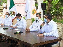 Los gobernadores sostuvieron una videoconferencia con el embajador de China, Zhu Qingqiao, quien les compartió la experiencia que tuvieron con la pandemia. TWITTER/@fgcabezadevaca