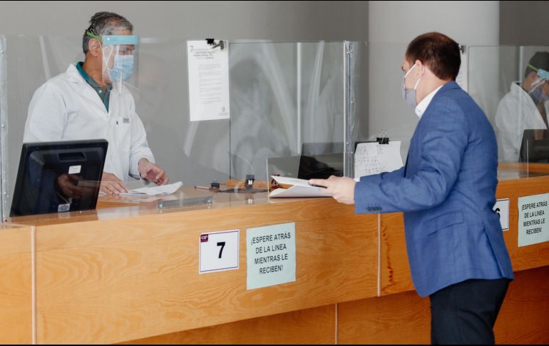 El acuerdo refiere que en todas las instalaciones estatales se deben mantener todas las medidas necesarias para prevenir, evitar y contener la propagación del COVID-19. EL INFORMADOR / ARCHIVO