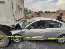 En el sitio no se encontró a alguna persona que se manifestara como el responsable del tractocamión.