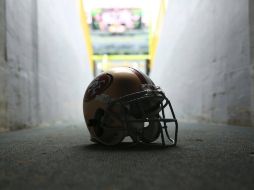 SIN EQUIPO. Ante el riesgo que representa tenerlo en sus filas, ningún conjunto de la NFL le ofrece contrato a Colin Kaepernick. FACEBOOK/ @kaepernick7