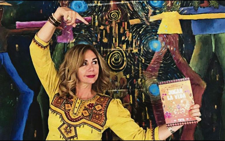 AUTORA. Marcela Bracho, emocionada con el lanzamiento de “Jugar la vida”. NTX