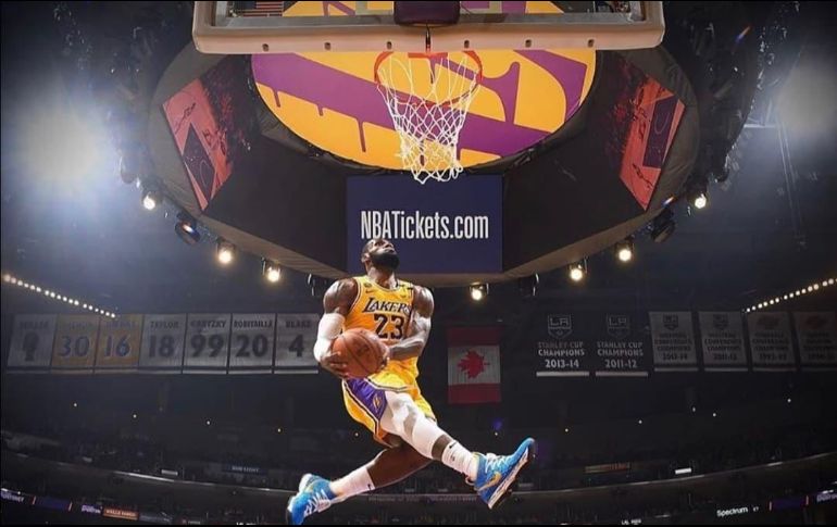 El base, de 35 años y futuro miembro del Salón de la Fama de la NBA, aseguró que la protesta que realizó Colin Kaepernick hace algunos años se entiende más que nunca después del asesinato de un afroamericano a manos de la policía de Minneapolis. INSTAGRAM / @kingjames