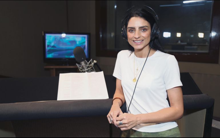VOZ. Aislinn Derbez disfrutó de su trabajo como narradora para el proyecto audiovisual de BBC Studios.