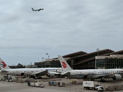 Se contempla un sistema de recompensa y castigo a las aerolíneas que registren casos de contagio. AFP / D. Slim
