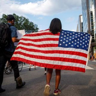 Washington retira el toque de queda tras una noche de protestas pacíficas