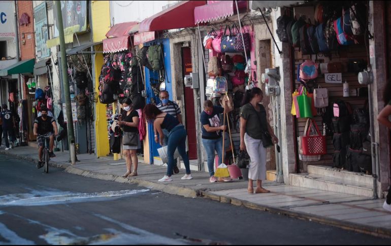 Los comerciantes dicen estar desesperados porque los gastos de renta y pago de nómina siguen corriendo. EL INFORMADOR / F. Atilano