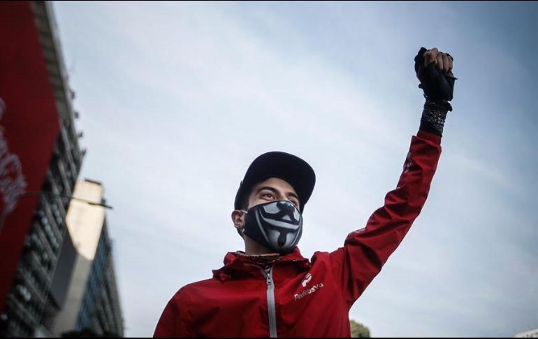 La Unicef advierte que persiste la desinformación sobre la COVID-19 en América Latina. EFE/J. Roncoroni