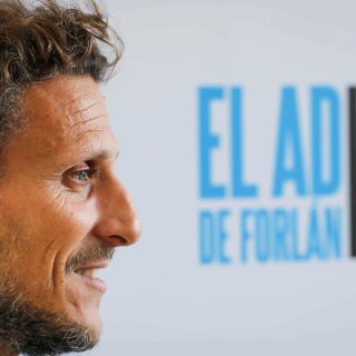 Diego Forlán acepta que le gustaría dirigir en México