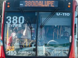 El director de Transporte Público en Jalisco asegura que las medidas tomadas permiten bajar la ocupación y tener un flujo de 70 a 75 pasajeros cuando la capacidad es de 90 pasajeros. EL INFORMADOR/G. Gallo
