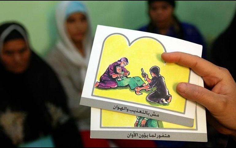 El médico podría pasar hasta siete años en prisión, mientras que el padre podría ser encarcelado hasta por ocho años.. ESPECIAL