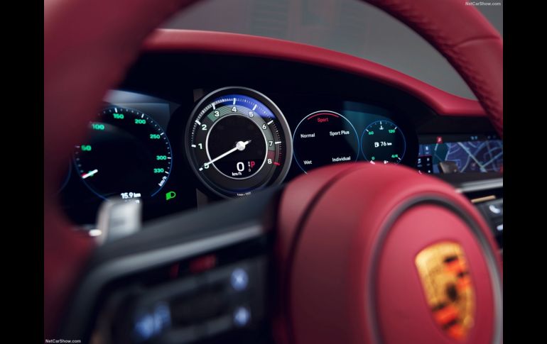 Porsche 911 Targa 4S Heritage Design 2021, el tributo a un nuevo clásico