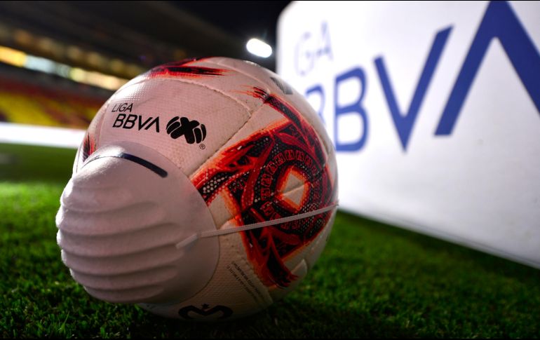 Hasta el momento hay 33 casos de personas contagiadas de coronavirus en el futbol mexicano, ya sea Liga MX varonil, femenil, Ascenso y hasta directivos. IMAGO7 / ARCHIVO